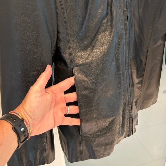 WILSONS LEATHER Women’s Large Black Genuine Leather Jacket - Picture 2 of 7